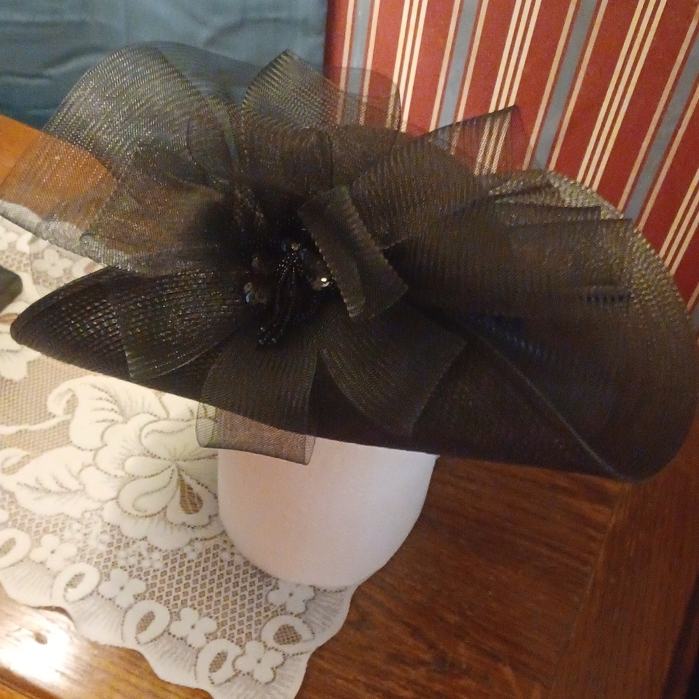 Women's Black Hat Hat Tille Vintage